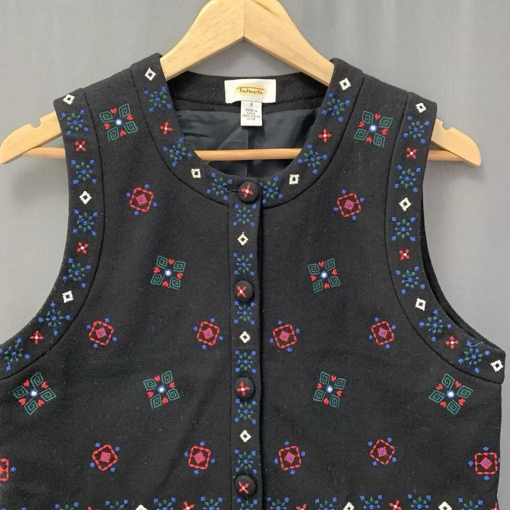 Vintage Talbots Embroidered Wool Blend Christmas Vest Small Black Festive Snow